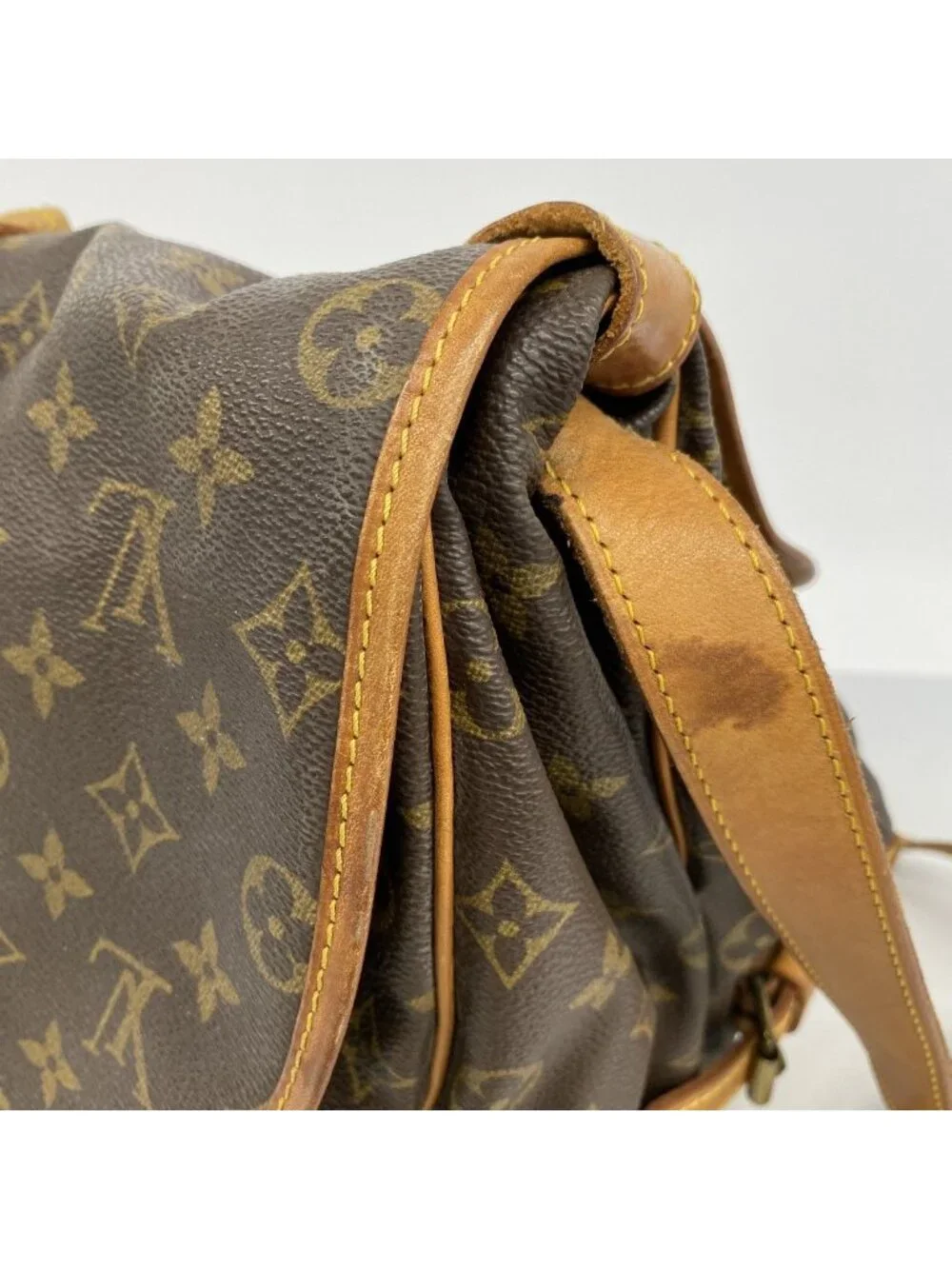 Louis Vuitton Shoulder Bag Monogram Saumur 35 Brown